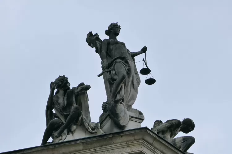 Ilustrasi - Menakar Kebermanfaatan Politik Hukum dalam ilmu Pengetahuan danMasyarakat. (Foto: Pixabay/Dieter_G)