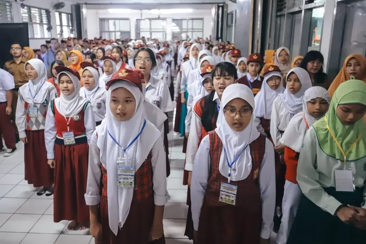 Pemerintah Kota Bandung melalui Dinas Pendidikan menetapkan pengaturan baru jam efektif pembelajaran di seluruh satuan pendidikan, mulai dari PAUD, TK, SD/MI, hingga SMP/MTs. (Foto/Humas Kota Bandung.)