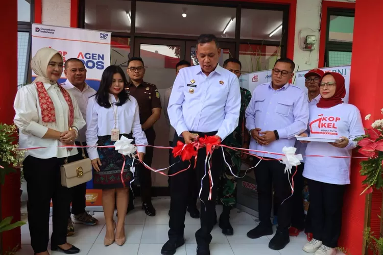 Acara peluncuran Koperasi Kelurahan Merah Putih di Kantor Kelurahan Jatimakmur, Kecamatan Pondok Gede, Kota Bekasi. (Foto/Humas DPRD Kota Bekasi.)