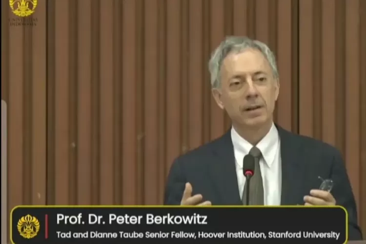akademisi pro-Israel, Peter Berkowitz, dalam acara pascasarjana di Depok. (Foto/Instagram - info_jabodetabek)