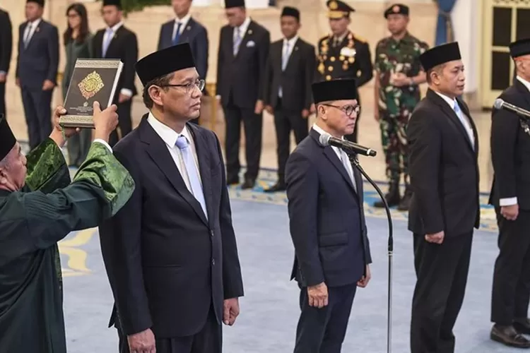 Daftar Menteri dan Wakil Menteri Kabinet Merah Putih yang Dilantik Presiden Prabowo Subianto.