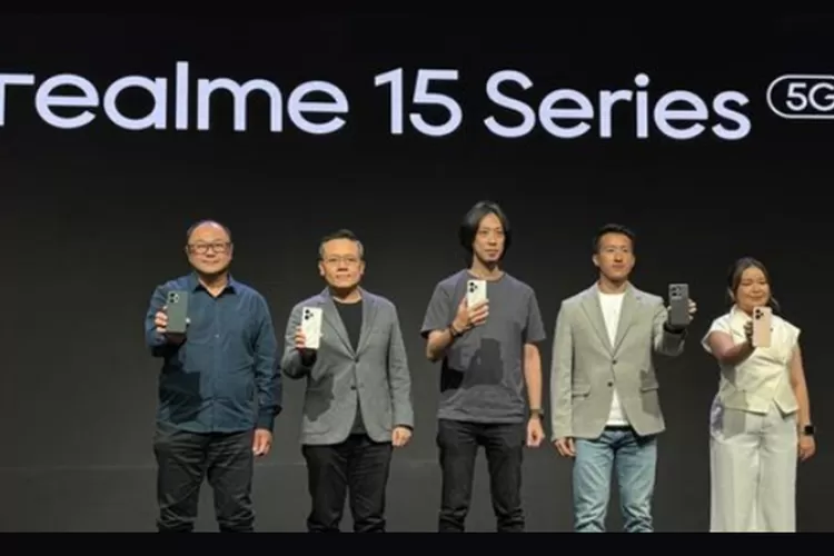 Realme 15 Series 5G: perpaduan antara gaya hidup, kreativitas, dan teknologi AI yang bikin setiap malam jadi panggung ekspresi. Foto: Realme.