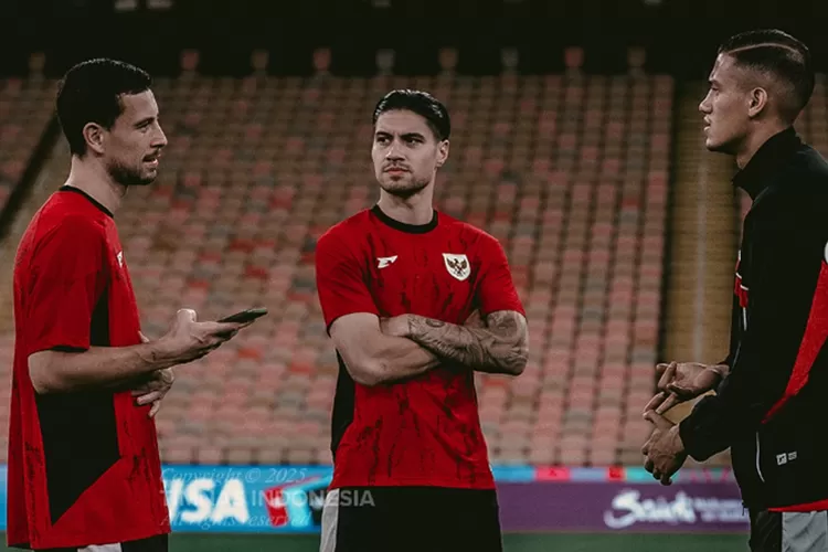 Timnas Indonesia saat latihan resmi jelang laga kontra Irak. Foto: Instagram/timnasindonesia.