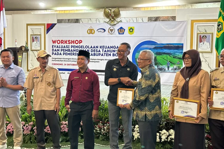 Workshop Pemkab Bogor dan BPKP Jabar Dorong Desa Mandiri dan Berdaya Saing. (Foto/Tim Komunikasi Publik / Diskominfo Kabupaten Bogor.)