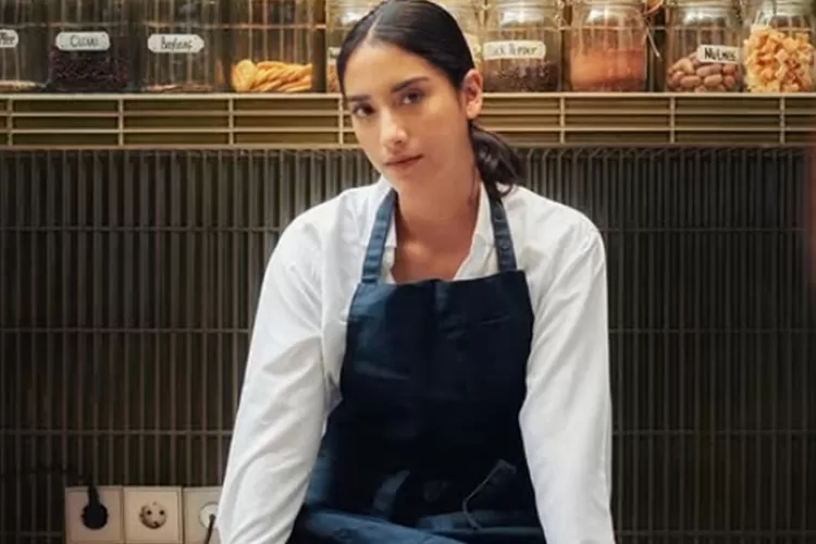 Sabrina Alatas, chef muda pemilik Manje Restaurant di Bali yang kini jadi sorotan publik. Foto: Instagram/@sab_sash