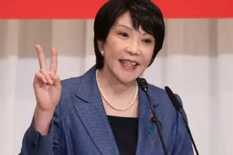 Perdana Menteri Jepang Sanae Takaichi memicu kontroversi usai menggelar rapat pukul 3 pagi di Tokyo. Foto: Istimewa.