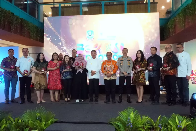 Sardi Efendi Tekankan Penguatan UMKM Saat Buka Bekasi Promotion Expo. (Foto/Humas DPRD Kota Bekasi.)