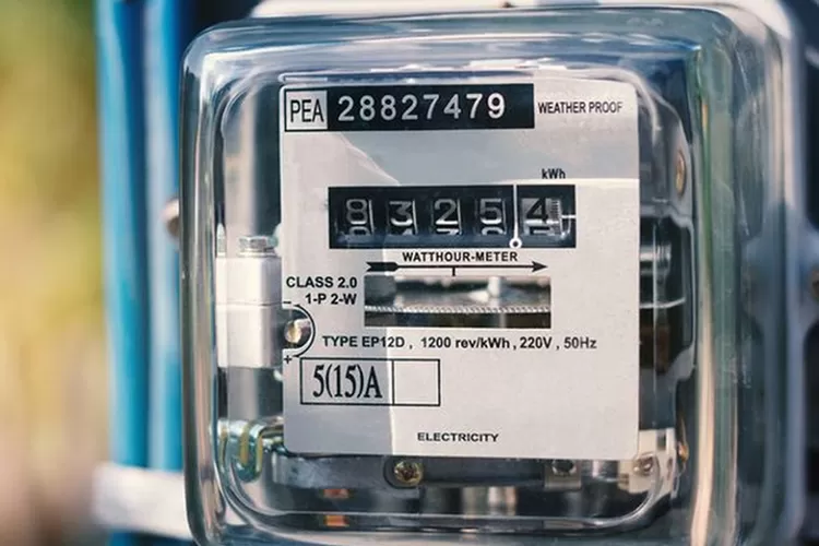 Tarif listrik PLN tetap stabil hingga Desember 2025, membantu rumah tangga mengatur pengeluaran. Foto: Istimewa.