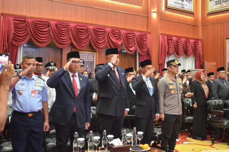 &ldquo;Bupati Bogor Rudy Susmanto menekankan pentingnya kolaborasi lintas pemerintahan dalam pelantikan empat Kades PAW.&rdquo;