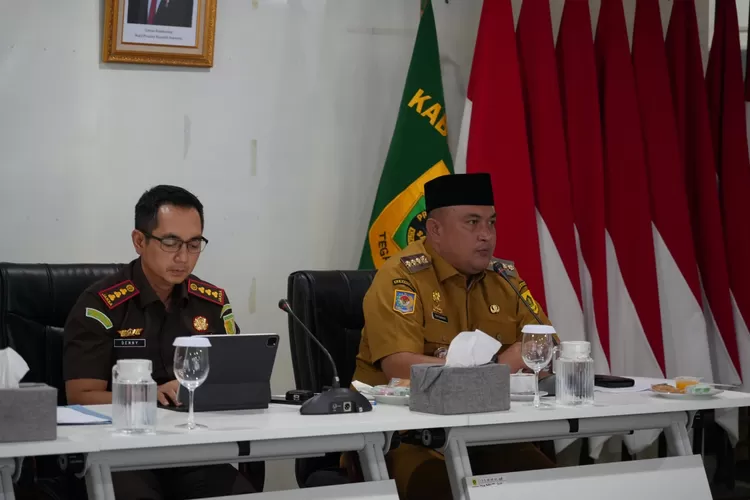 Bupati Bogor Rudy Susmanto perkuat sinergi Kejaksaan&ndash;Polres&ndash;Kodim&ndash;BPN untuk percepatan 435 Koperasi Merah Putih. (Foto/Diskominfo Kabupaten Bogor.)