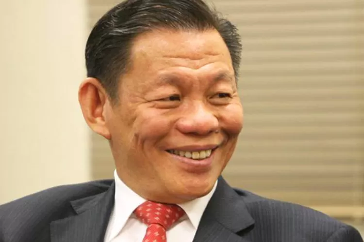 Profil lengkap Sukanto Tanoto, pendiri RGE dan salah satu miliarder Indonesia dengan bisnis yang berkembang ke berbagai negara.