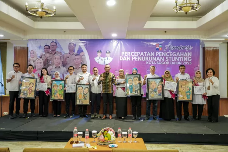Pemkot Bogor Apresiasi Kinerja Kecamatan dan Kelurahan dalam Upaya Turunkan Stunting. (Foto/Humas Kota Bogor.)