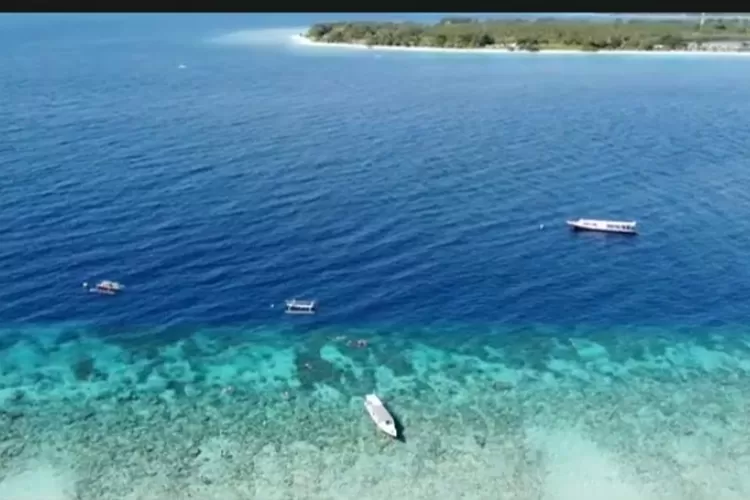 DIJAMIN CANTIK! Destinasi Wisata Di Kabupaten Lombok Utara, Cocok Untuk ...