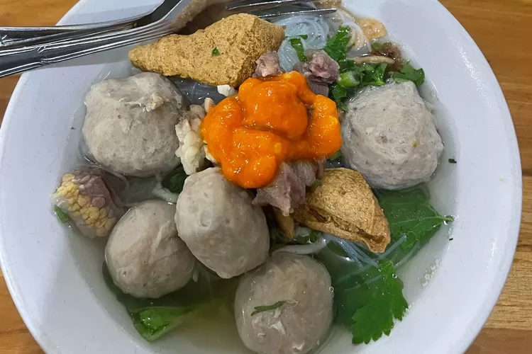 Bakso Legendaris Pak De Jangkung Di Bogor Enak Dan Gurih Favorite Teh