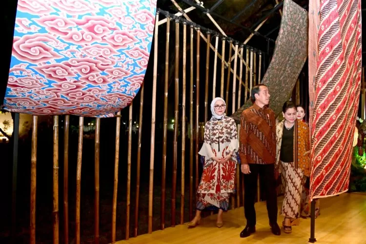 Dihadiri Berbagai Kalangan, Istana Berbatik Tampilkan Kecantikan Dan ...