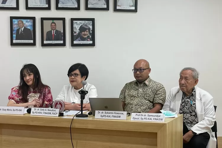 Sebelum mudik lebaran, PAPDI anjurkan masyarakat untuk vaksin terlebih dahulu.