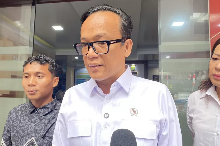 Eks Wamenaker Immanuel Ebenezer buka-bukaan! Akui dapat banyak upeti dengan nilai fantastis saat menjabat sebagai anak buah Prabowo Subianto (youtube)