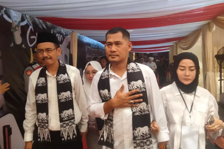 Daftar Pertama Pilbup Pandeglang, Uday-Pujiyanto Dikawal Ribuan Relawan dan Simpatisan