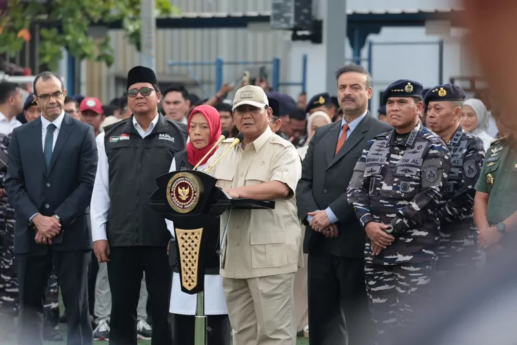 Sederet Selebriti Saksikan Prabowo Lepas Kapal RS TNI Bantu Palestina, Raffi Nagita hingga Happy Asmara
