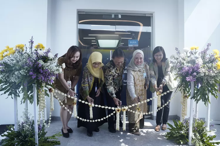 Peresmian relokasi Gedung Kantor Baru bank bjb Semarang, Senin, tanggal 18 Desember 2023. 