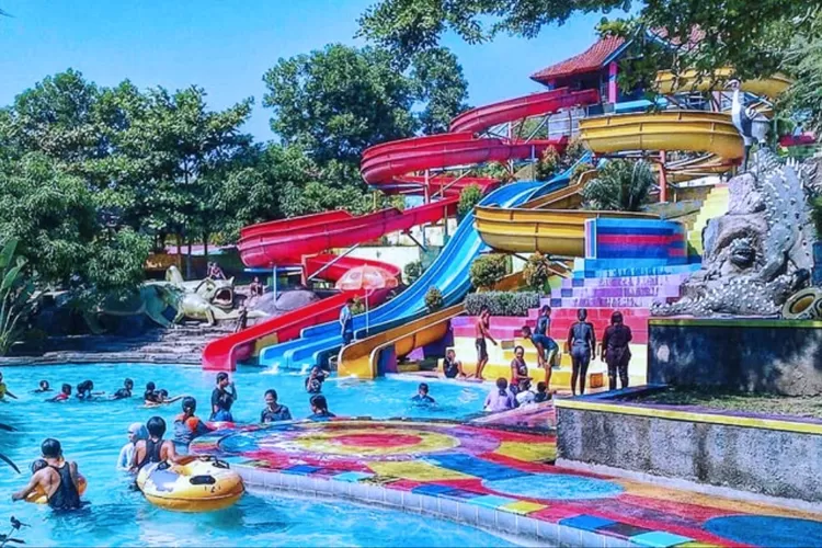 Jembar Waterpark, kolam renang di Majalengka. (Instagram.com/@Jembar Waterpark)