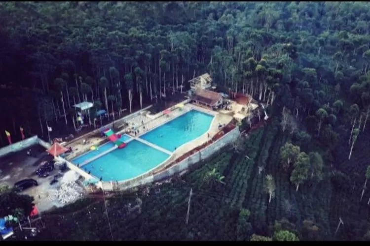 Camping Di Balong Geulis Sumedang, Rasakan Sensasi Negeri Di Atas Awan ...