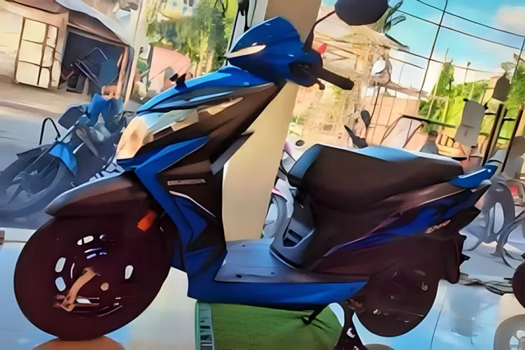 Honda BeAT Menyerahlah, Telah Parkir di Dealer Honda Dio 110, Tampang Lebih Elegan, Hanya 14 Jutaan Saja (tangkapan layar YouTube The Bengal Rider)