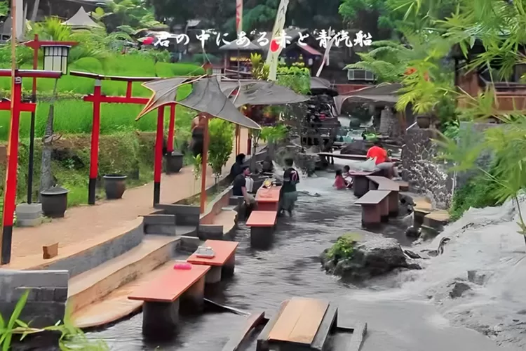 Destinasi Wisata Umbulan Tanaka Waterfall Malang. (Foto/tangkapan layar akun instagram @wisataumbulantanaka.real)