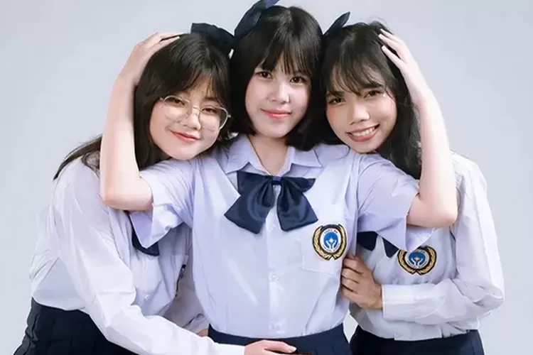 Tenohira Gakkou idol group baru asal Yogyakarta yang usung tema sekolah Jepang