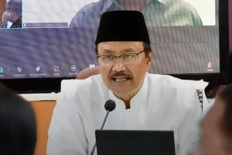Menteri Sosial (Mensos) Saifullah Yusuf atau yang akrab disapa Gus Ipul menekankan komitmen pemerintah untuk menertibkan panti asuhan maupun lembaga kesejahteraan sosial (LKS) yang tidak memiliki izin resmi.