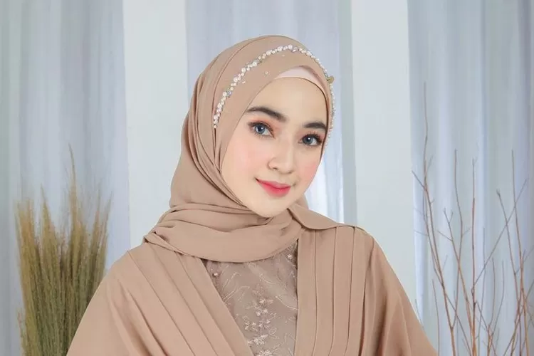 Selebgram Aida Selvia mengungkapkan kisah pilu tentang perselingkuhan suaminya saat dirinya sedang hamil besar. Pengakuannya ini disampaikan dalam acara Kajian Hati dan sontak membuat publik terkejut. (Instagram/@aidaselvia)