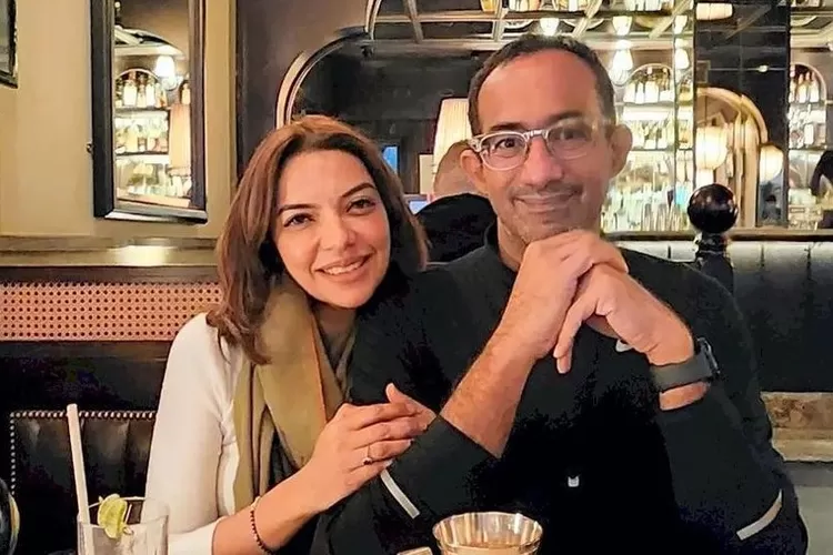 Suami dari presenter Najwa Shihab, Ibrahim Sjarief Assegaf, dikabarkan meninggal dunia pada Selasa (19/5/2025) akibat stroke yang menyebabkan pendarahan otak. (Instagram/@najwashihab)