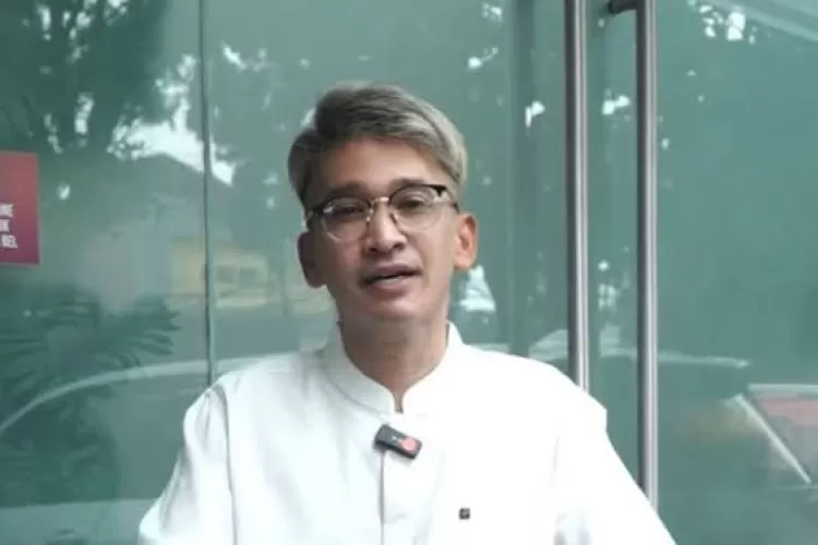 Potret presenter Ruben Onsu yang akan melaporkan pemilik akun TikTok yang memfitnah anaknya. (Instagram/@ruben_onsu)