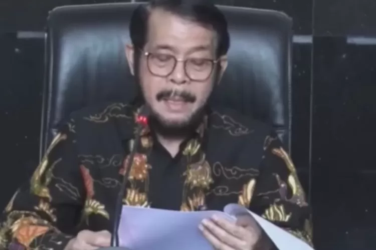 Mahkamah Konstitusi (MK) baru-baru ini menggemparkan dunia politik dengan keputusan kontroversialnya yang menghapuskan aturan Presidential Threshold (PT), ambang batas yang mengatur syarat minimal bagi partai politik atau koalisi untuk mengajukan calon presiden dalam pemilu.  (Istimewa)
