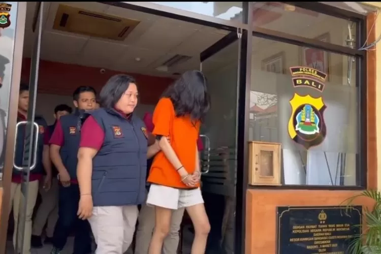 Selebgram ZDL buang bayi di Bandara I Gusti Ngurah Rai Bali (PMJ News)