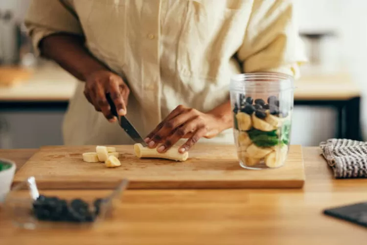 Ilustrasi makanan dan minuman yang tidak boleh dikonsumsi secara berbarengan berikut ini. (Getty Images : miniseries)