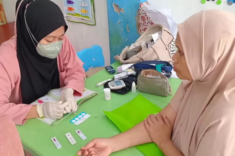 Puskesmas Curug, Jasinga, Kabupaten Bogor meluncurkan inovasi baru bernama Pa TIimas Beli Jambu (Pemeriksaan Tripel Eliminasi di Posyandu). (Humas Pemkab Bogor)