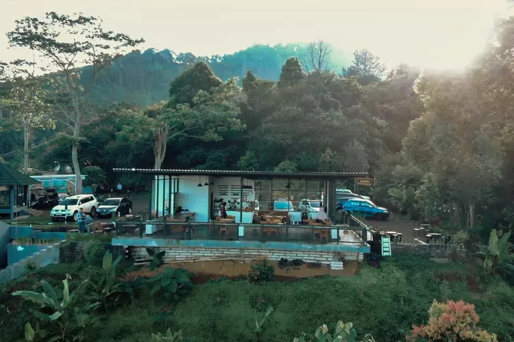 Puncak Ajip di Desa Tugu Selatan, Kecamatan Cisarua, Kabupaten Bogor. (Deni Husaen)