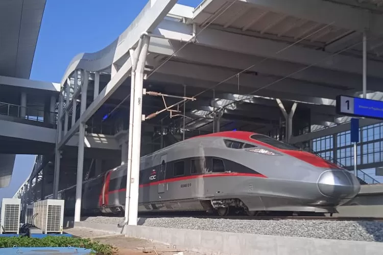 Gempa guncang Kabupaten Bandung membuat PT KCIC batalkan belasan perjalanan Whoosh. (Istimewa)