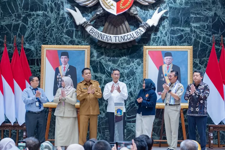 Pj Gubernur DKI Jakarta  Heru Budi Hartono  bersama  Sekda Joko Agus Setyono menghadiri  peresmian  Simerak di Balai Agung, Selasa (17/10/2023). 