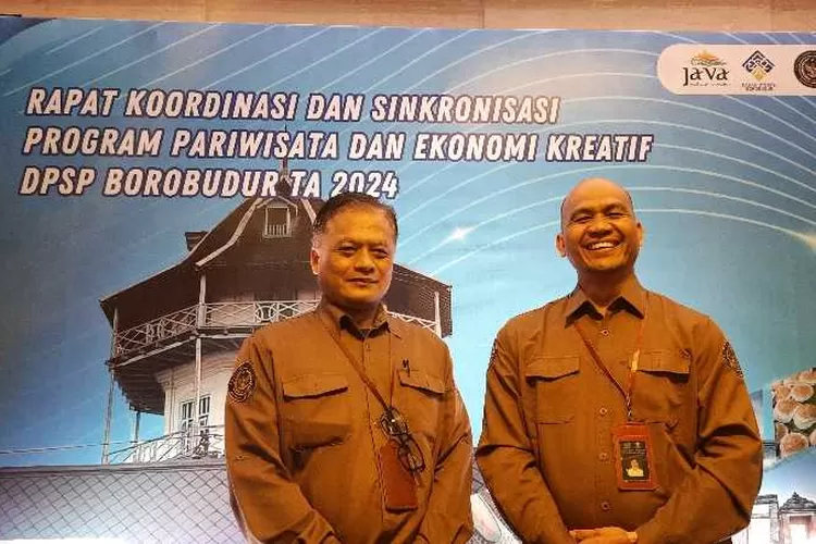 Dirut  BOB Kemenparekraf Agustin Peranginangin (kanan) bersana Direktur Keuangan, Umum dan Komunikasi Publik BOB ,Ramlan Kamarullah (Endang Kusumastuti)