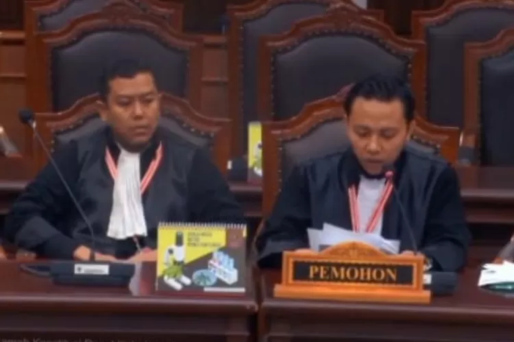 Kuasa Hukum PROKLAMASI, menyampaikan Mosi Tidak Percaya terhadap Ketua MK Anwar Usman (Ist)