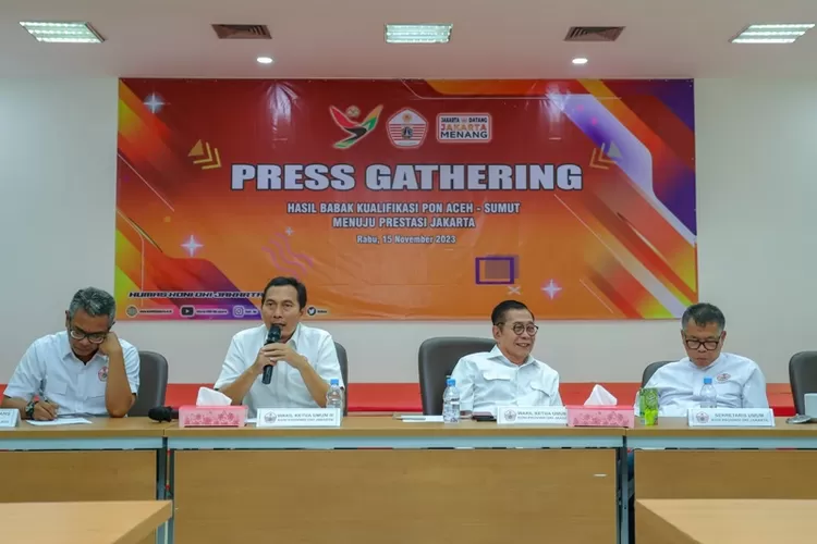 Para pembicara Press Gathering dari pengurus KONI DKI Jakarta.