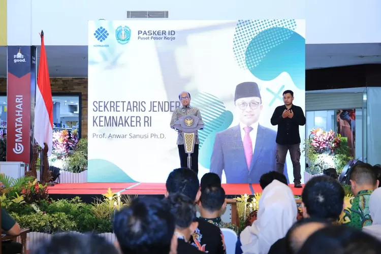 Kemnaker Dan Pemkab Ponorogo Gelar Job Fair Tersedia Tiga Ribu Loker