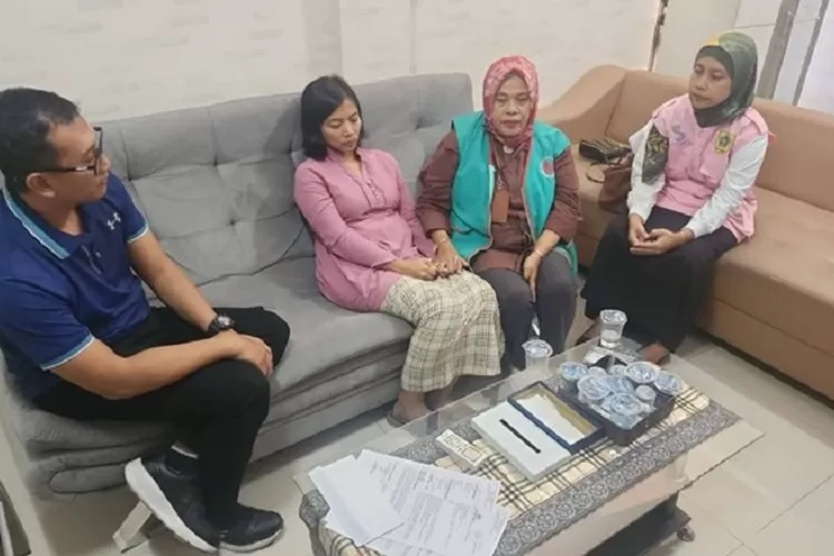 Profil Dan Biodata Dokter Qory Ulfiyah Ramayanti Perempuan Hamil Yang Hilang Di Bogor(Foto: Twitter/@ahriesonta)
