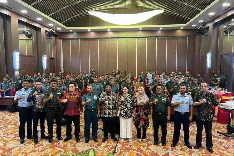 Kegiatan Literasi Digital Pemerintahan kepada Prajurit TNI 