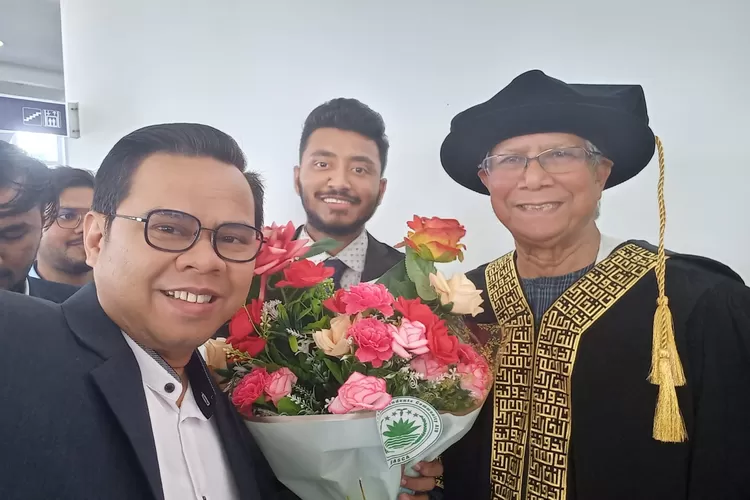 Pimpinan Baznas RI Rizaludin Kurniawan menghadiri wisuda  sarjana  di AIU Malaysia, pada akhir pekan lalu. Empat mahasiswa peserta beasiswa cendikia Baznas RI dinobatkan sebagai lulusan terbaik.I