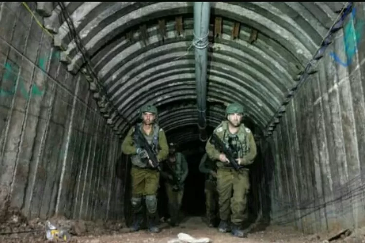 Terowongan Besar Temuan Israel di Dekat Perbatasan Gaza  Digunakan Hamas untuk Serang Penyeberangan Erez. (Tangkapan layar apnews.com)