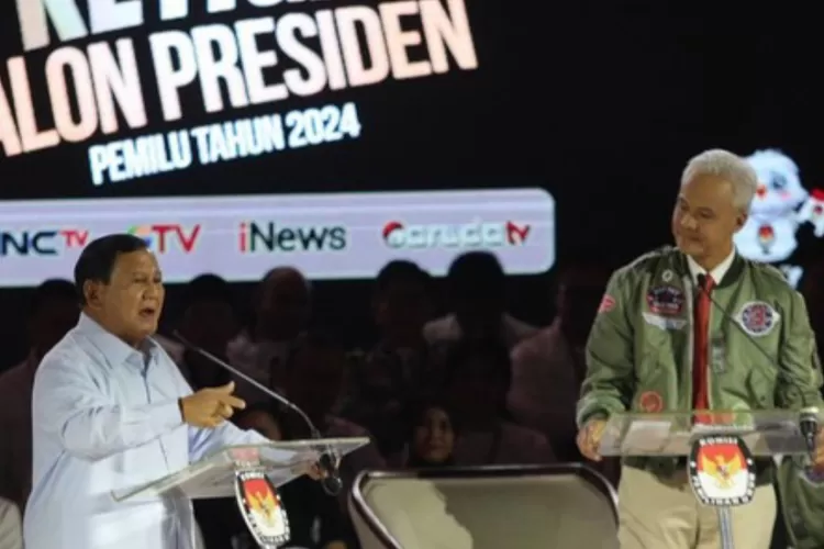 Prabowo vs Ganjar di debat capres (Ist)