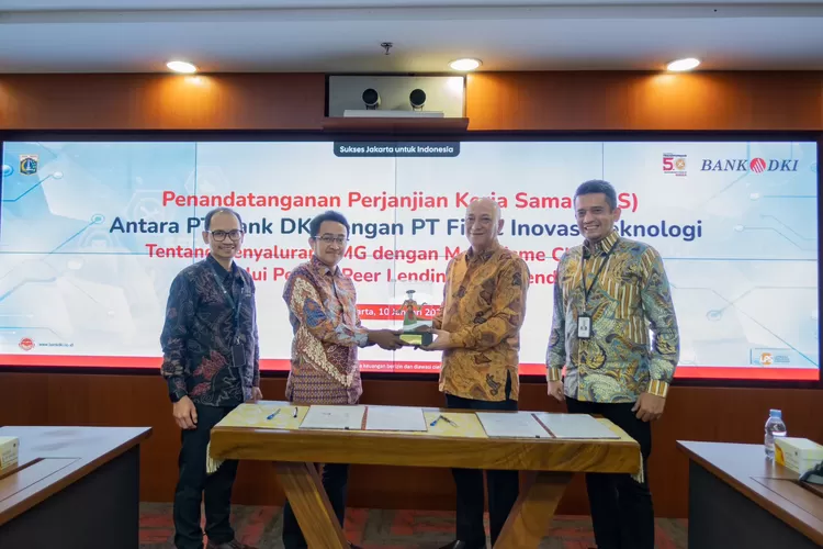 Penandatanganan kerja sama penyaluran kredit bagi ASN di seluruh Indonesia antara Bank DKI dan PT  Fidac Inovasi, Rabu (10/1/2024)